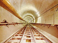  鍋立山トンネル